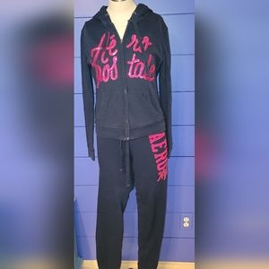 Aeropostale sweatshirt/pants set Size S glitter logo top & bottom gently used